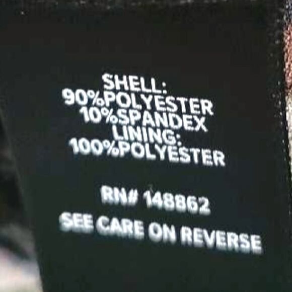 Torrid Black Skull Floral Crepe Sweetheart Peplum Blouse. - Picture 9 of 11